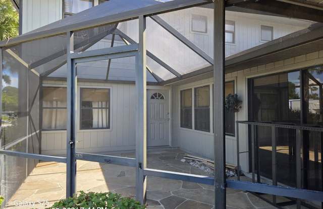 Spacious~Sunny~Screened Patio~Garage~Laundry! photos photos