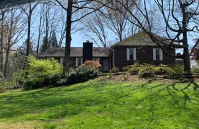 West Knoxville 37934 - One-Level 3-Bedroom Home for Rent in Hickory Woods—Farragut, TN - Call Kathy Leveille (865) 556-0370 photos photos