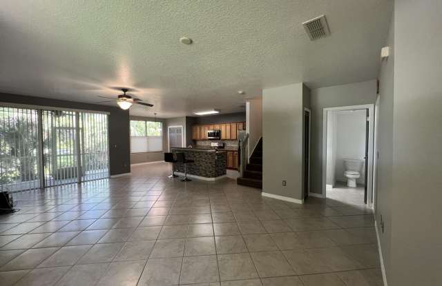 100 Grey Widgeon Court Gallery 2