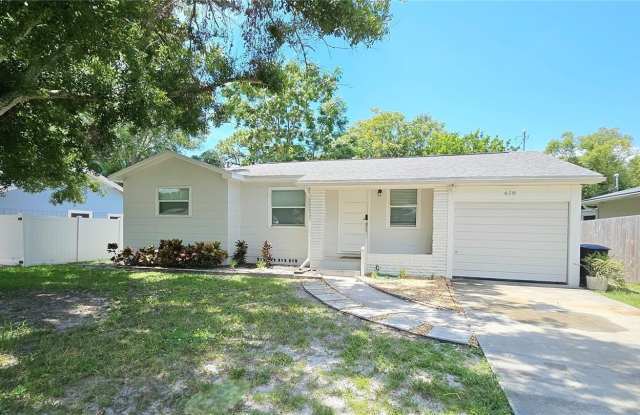 618 S CREST AVE photos photos
