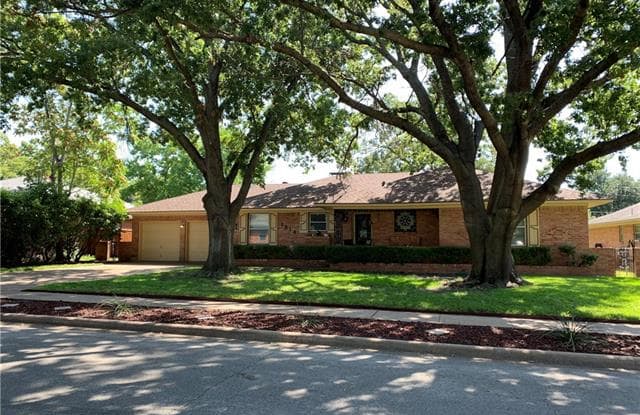 1214 Tanager Lane - 1214 Tanager Lane, Garland, TX 75042