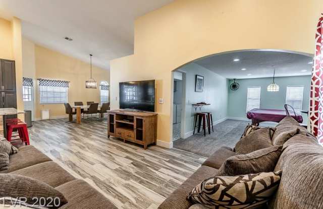 2237 Wilhelmina Circle Gallery 4