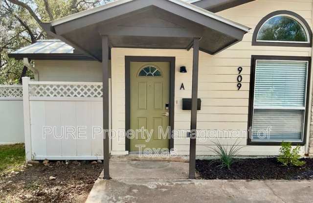 909 Hill Wood Dr Gallery 2