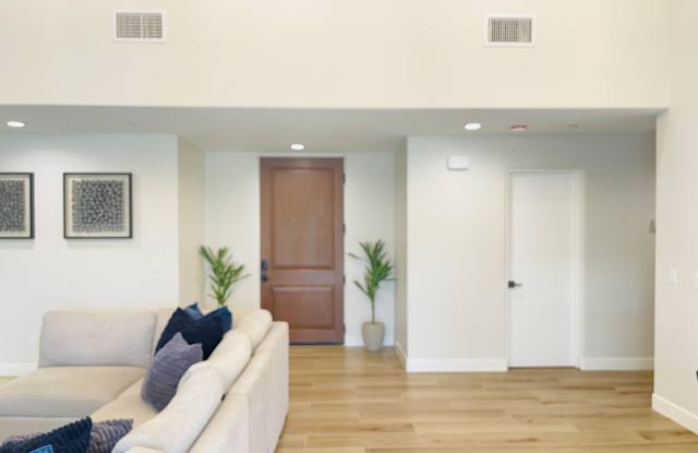 53130 Garza Court Gallery 4