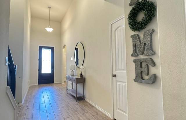 Beautiful 4 BD/3 BA Home Available off Wiseman Rd/Far West San Antonio! Available June 1st! photos photos