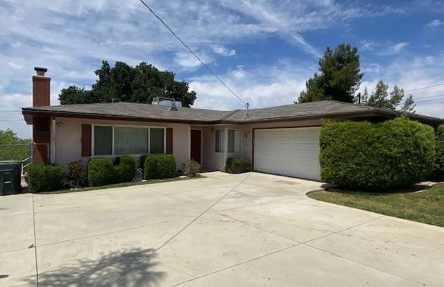 33540 Washington Dr 3 Bedroom 2 Bathroom Property with Views! photos photos