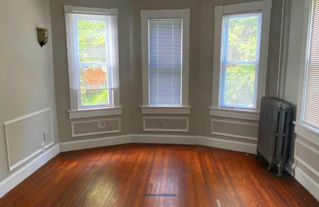 421 E LAKE Avenue Gallery 4