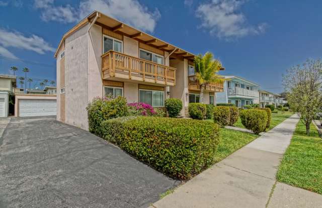 VERY AIRY  BRIGHT, PARTIALLY REMODELED, TOP-FLOOR 2BR1BA APARTMENT W/ 2-CAR PARKING  SPACIOUS BALCONY JUST MINS TO SHOPPING  RESTAURANTS! - 25227 Bigelow Road, Torrance, CA 90505