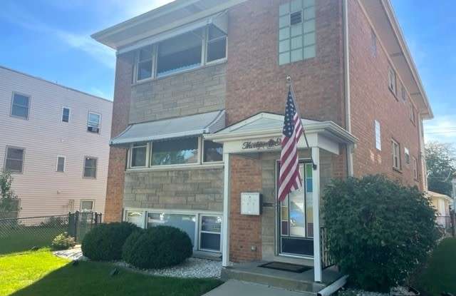 1308 N 23rd Avenue - 1308 23rd Avenue, Melrose Park, IL 60160