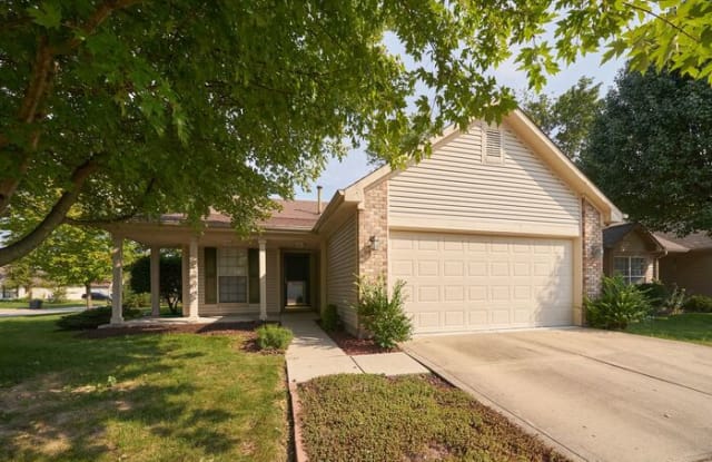 704 Kingston Circle - 704 Kingston Circle, Brownsburg, IN 46112