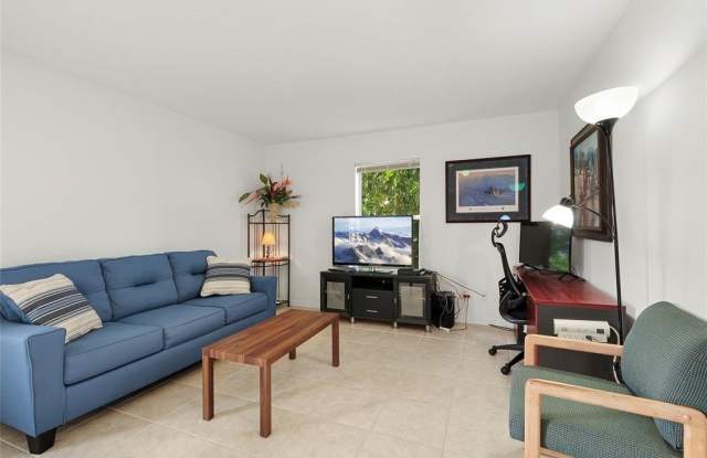 2210 S 34th St photos photos