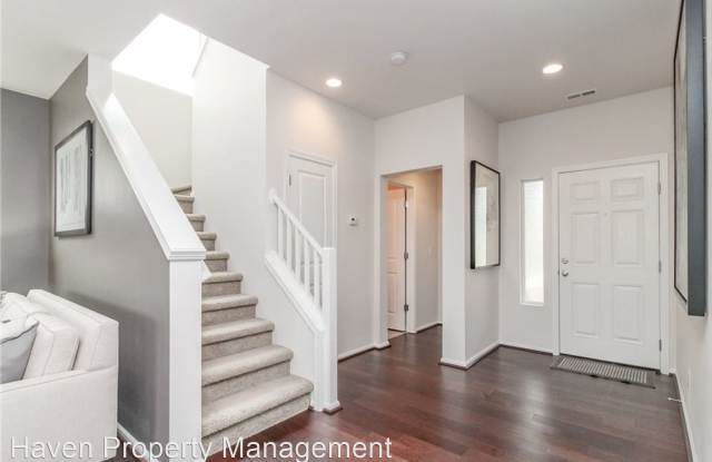 32209 50th Ct S Gallery 3
