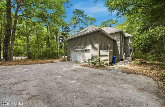 6253 Cattail Court Gallery 3