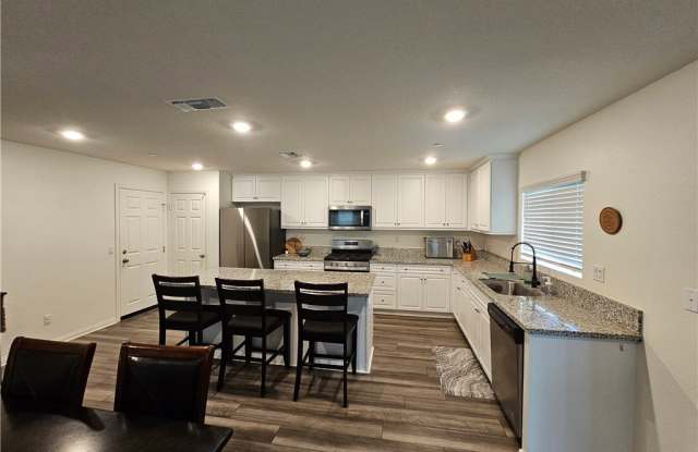 25395 Sedona Lane Gallery 4