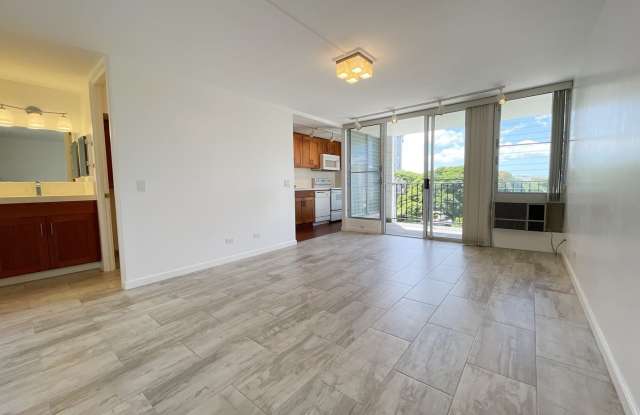 Punahou Royale (Makiki) - 1 Bedroom, 1 Bathroom, 1 Parking Stall Condo Unit For Rent photos photos