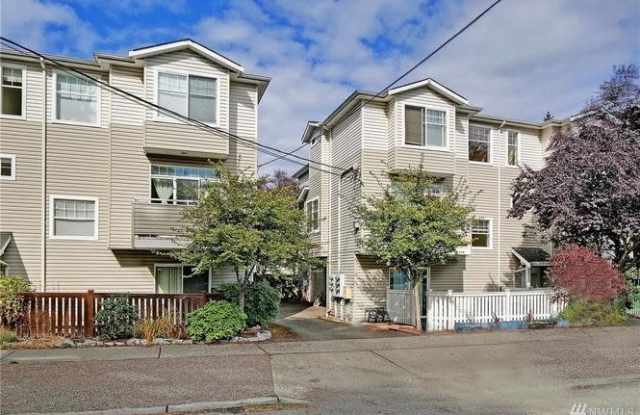 Great Crown Hill Townhouse Near Carkeek Park, a Commuter's Dream! - 9505 8th Avenue Northwest, Seattle, WA 98117