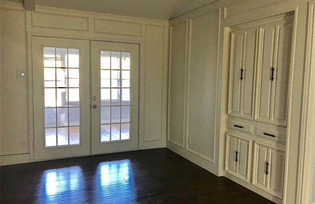 907 Serenade Lane Gallery 4