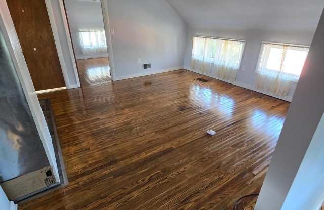 407 S 10TH ST. photos photos