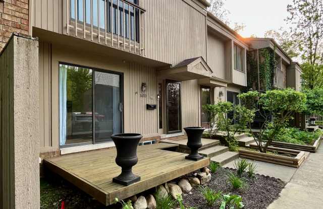 1403 Oakbrook East Drive - 1403 Oakbrook East Drive, Rochester Hills, MI 48307