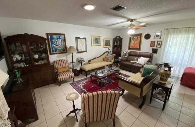 1409 Meadowbrook Road Northeast Gallery 2
