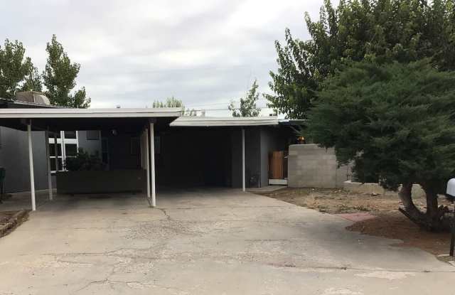 4 Bedroom, 3 Bath House available for rent in Aztec photos photos