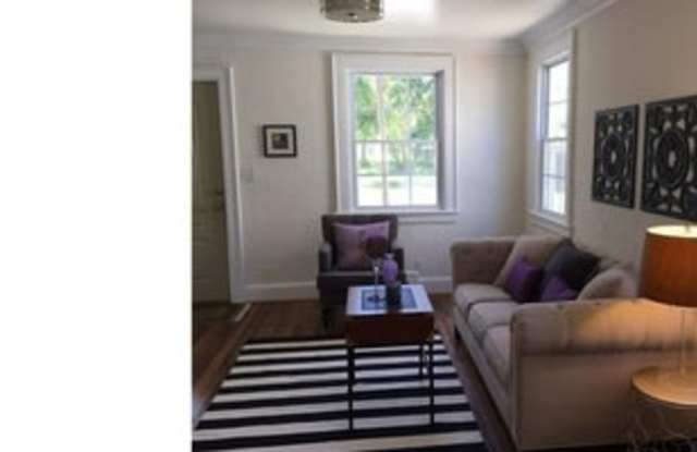 103 Idlewood Ave Gallery 2