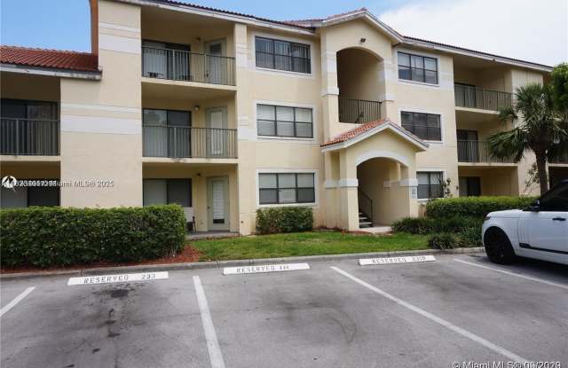 630 S Park Rd - 630 South Park Road, Hollywood, FL 33021