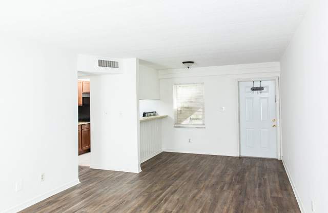 14005 North 15th Street #203 photos photos