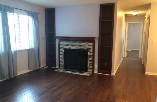 7626 Wedgewood Court N - 1 Gallery 4