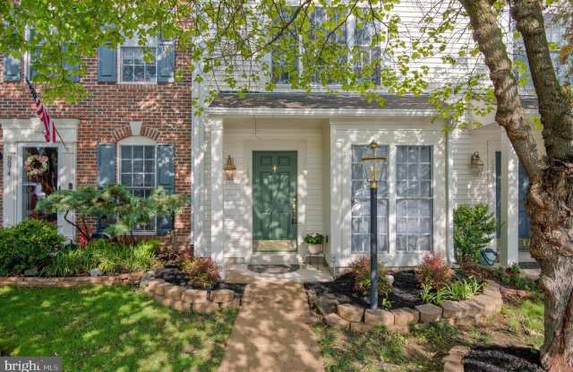 8872 STABLE FOREST Place photos photos
