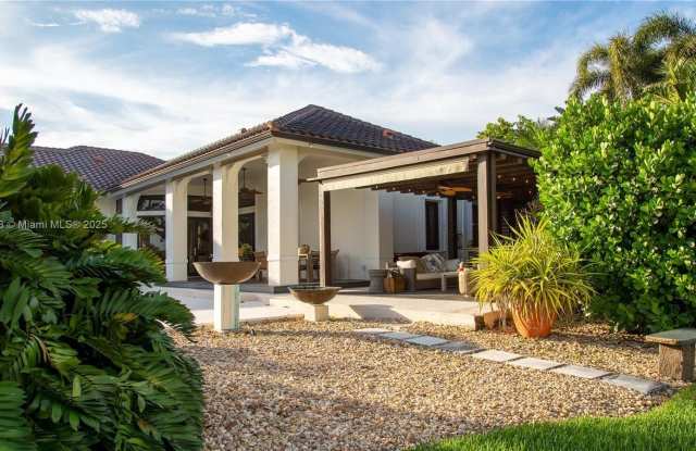 2880 Windmill Ranch Rd - 2880 Windmill Ranch Road, Weston, FL 33331