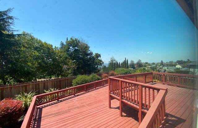 346 Bridgeview Court Gallery 4