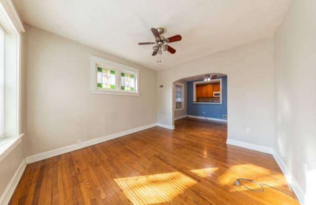 2009 Maury Ave - 2011 photos photos