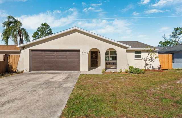 11967 106TH COURT - 11967 106th Court, Seminole, FL 33778