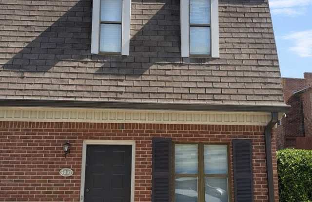 Downtown Sugar Hill Townhome - 2 bed/1.5 bath end unit photos photos