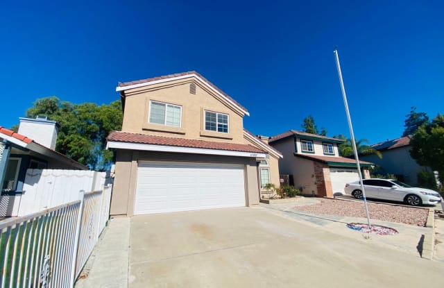 1150 Lochwood Place - 1150 Lochwood Place, Escondido, CA 92026