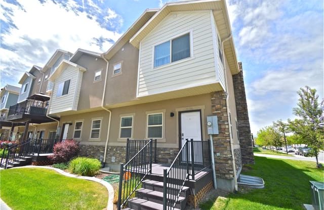 3865 S 1605 W photos photos