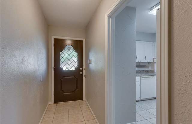 2223 Sierra Drive Gallery 4