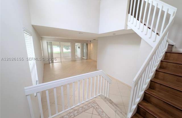 15320 NW 6th Ct Gallery 2