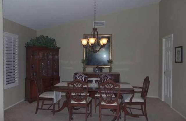 1143 E Sunburst Lane Gallery 2