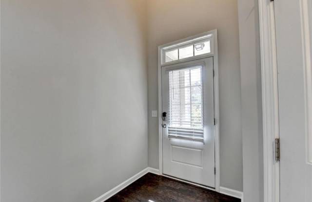 7245 Heritage Oak Court Gallery 4