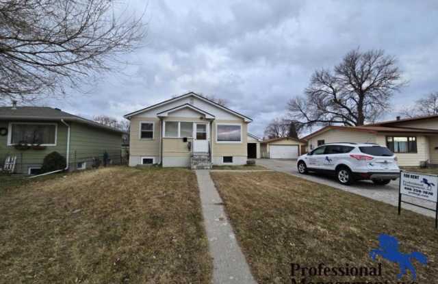 1106 Alderson Ave Gallery 1