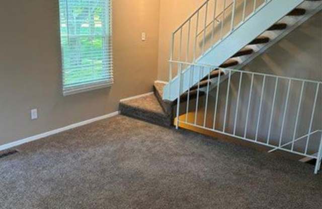 23656 N ROCKLEDGE Gallery 3