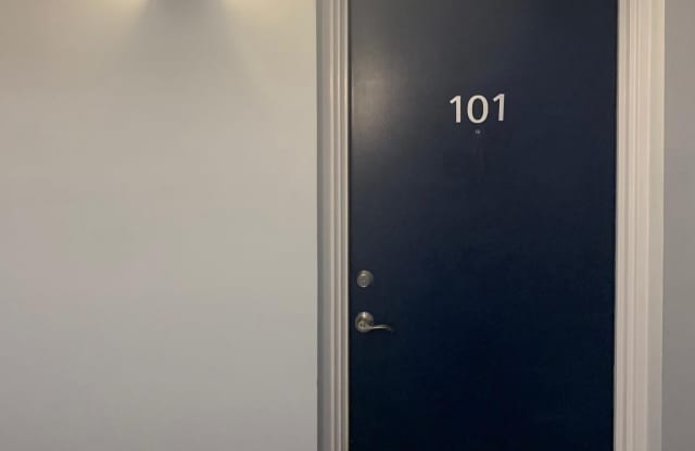 1115 PRIMROSE COURT Gallery 3