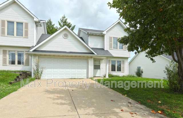 5907 Townsend Ave - 5907 Townsend Avenue, Urbandale, IA 50322