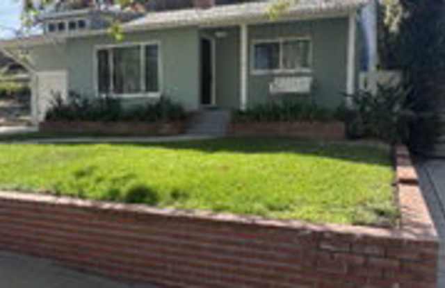 676 Bienveneda Avenue photos photos