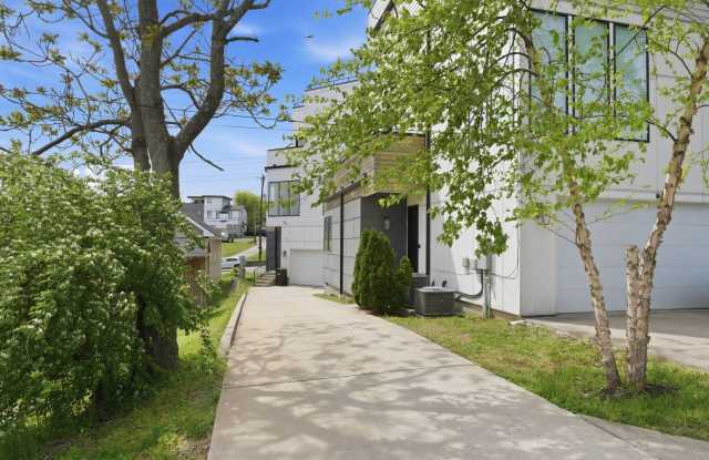 Beautiful 3-BR Property with Rooftop Deck! photos photos