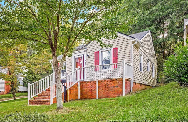 727 Greenland Drive Gallery 2