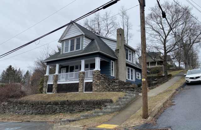 201 Stone Avenue Gallery 1