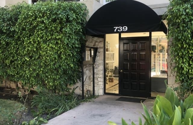 739 N Croft AVE - 739 North Croft Avenue, Los Angeles, CA 90069